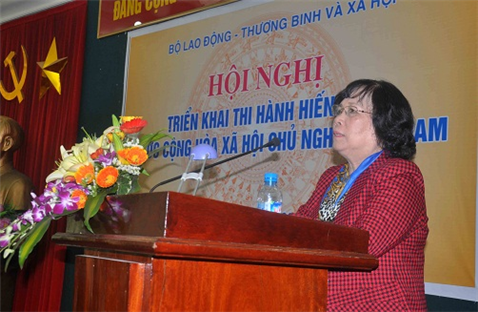 กระทรวงแรงงาน ทหารทุพพลภาพและสังคมจัดการปฏิบัติรัฐธรรมนูญ